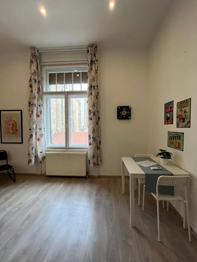 D58 Apartments In The City Center Budapest 0*,